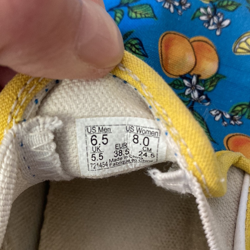 VANS - Picture 10 of 10